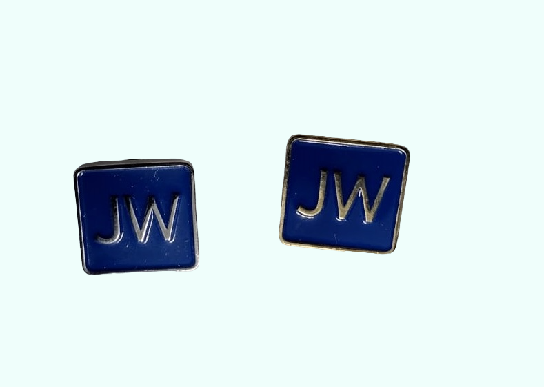 PIN METAL CUADRADO 3 CM  GRANDE JW AZUL-DORADO